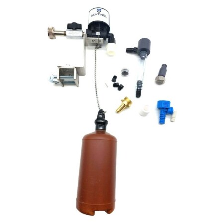 Niv�doserare Tank 10L Inkl slangar Max 50% Insp�dning (Spolarv�tska)